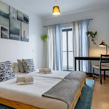Spacious & Modern 3bdr In Algarve By Lovelystay Apartment